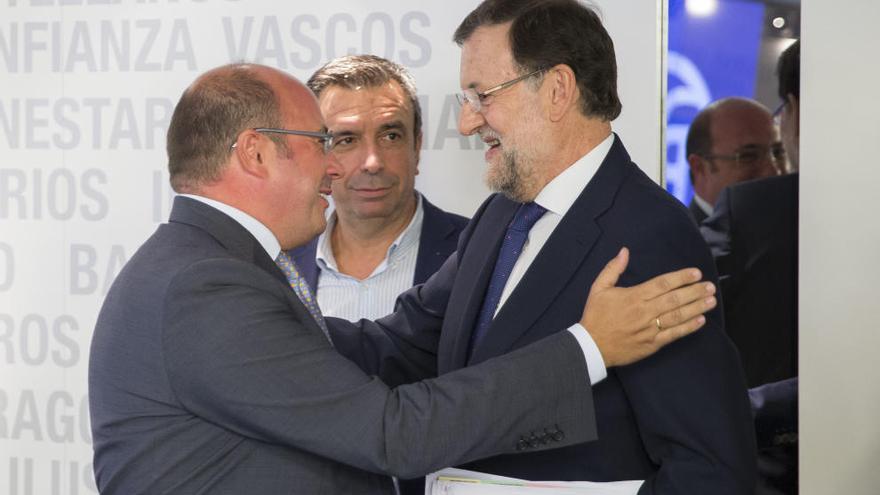 Sánchez, con Rajoy ayer en el Comité Ejecutivo del PP.
