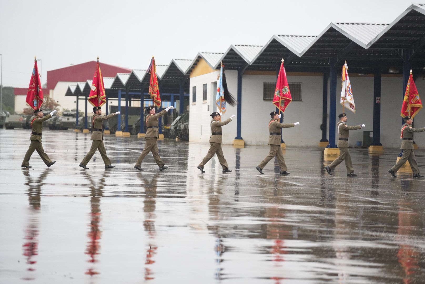 La Brigada celebra su día bajo la lluvia