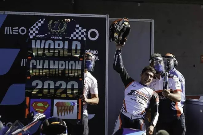 Las mejores imágenes del título de Albert Arenas y el Aspar Team