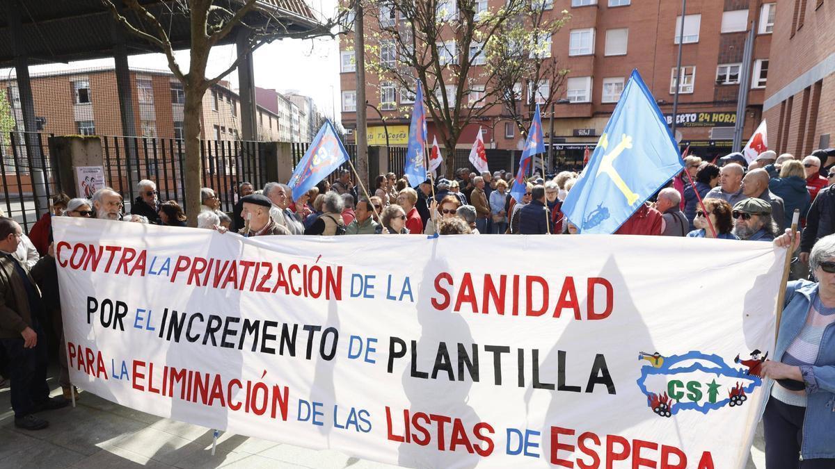 La consejera de Salud se pronuncia sobre las protestas en centros de ...