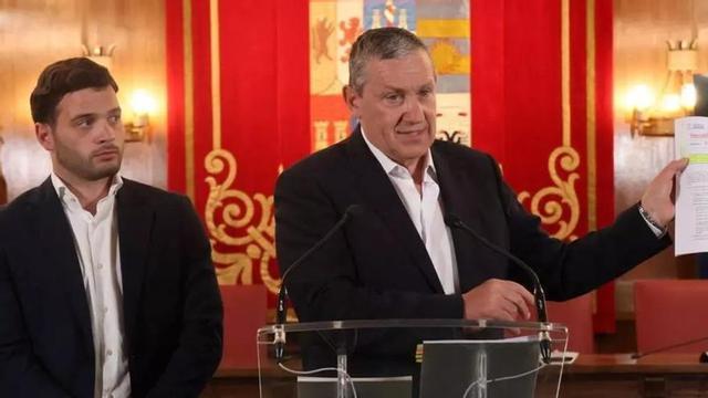 Juan del Canto y Javier Faúndez durante la rueda de prensa. | VÍCTOR GARRIDO