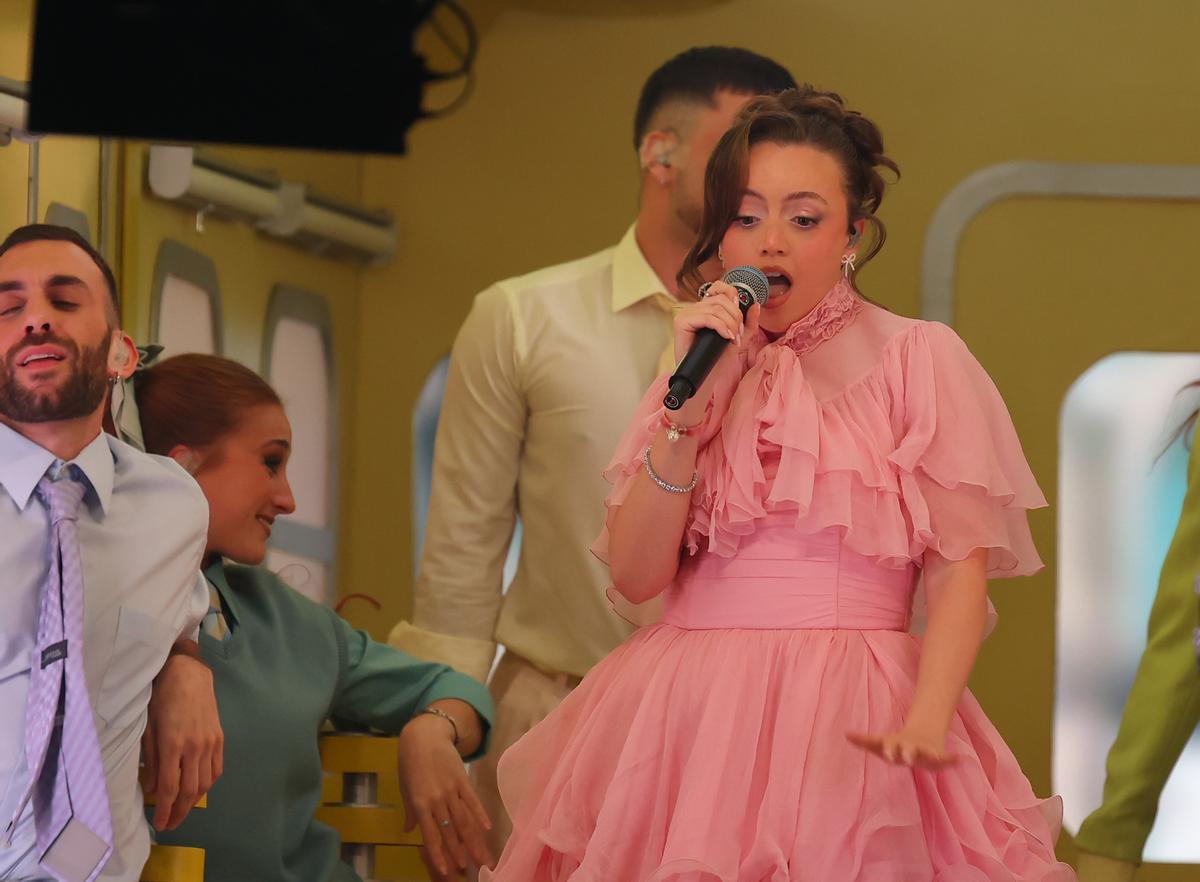 Asha, durante su actuación en el Benidorm Fest