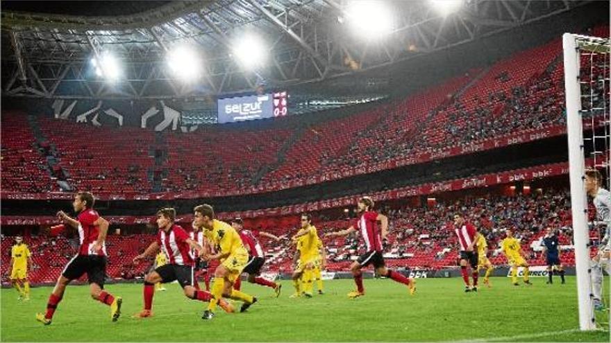 El Girona va estrenar ahir la temporada 2015-16 trepitjant l&#039;estadi de San Mamés per enfrontar-se al Bilbao Athletic.
