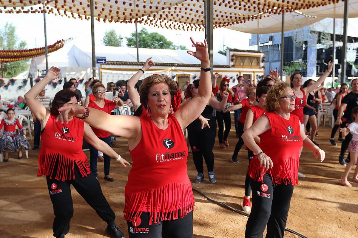 Fotogalería / Fitness flamenco en la Caseta Municipal