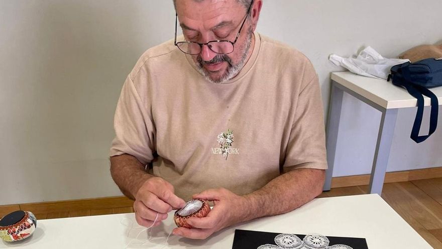 The Tenerife Rosette Travels to Madrid to Share the History and Techniques of This Traditional Lacemaking