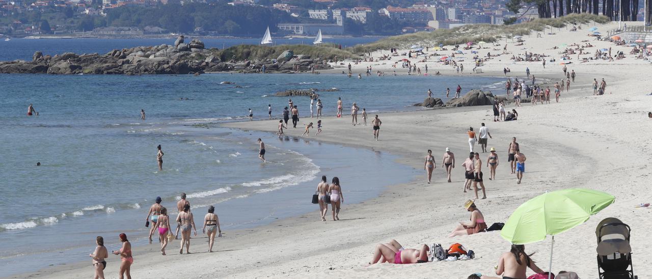 La playa de Samil, a principios de este mes.