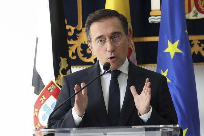 Albares acusa a Meloni de actuar con "ligereza y frivolidad" ante la crisis de Ceuta por "necesidades electorales"