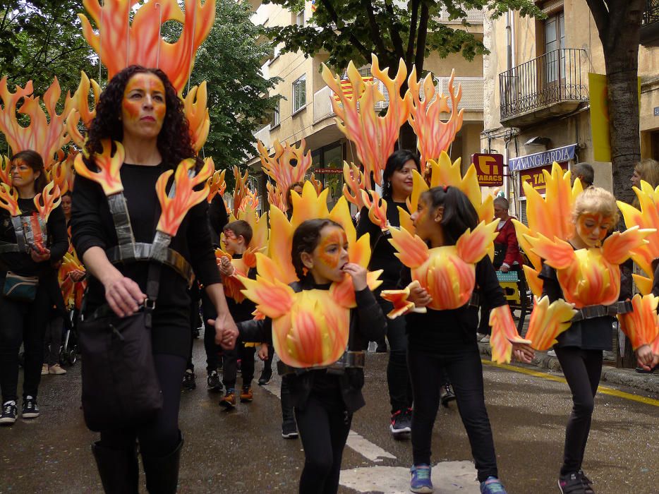 Rua infantil, cercavila i castells per acomiadar les Fires de Figueres