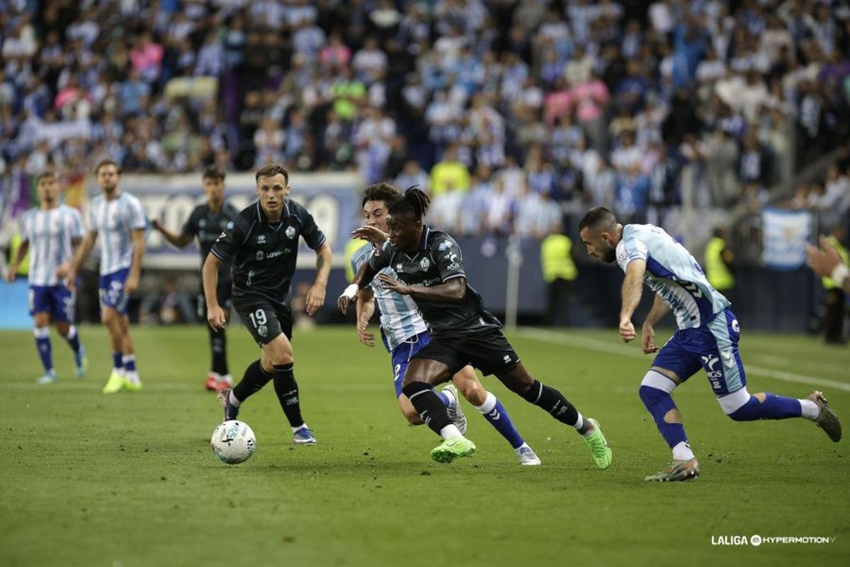 Foto del partido del Málaga y el Castellón en La Rosaleda. Foto del partido del Málaga y el Castellón en La Rosaleda.