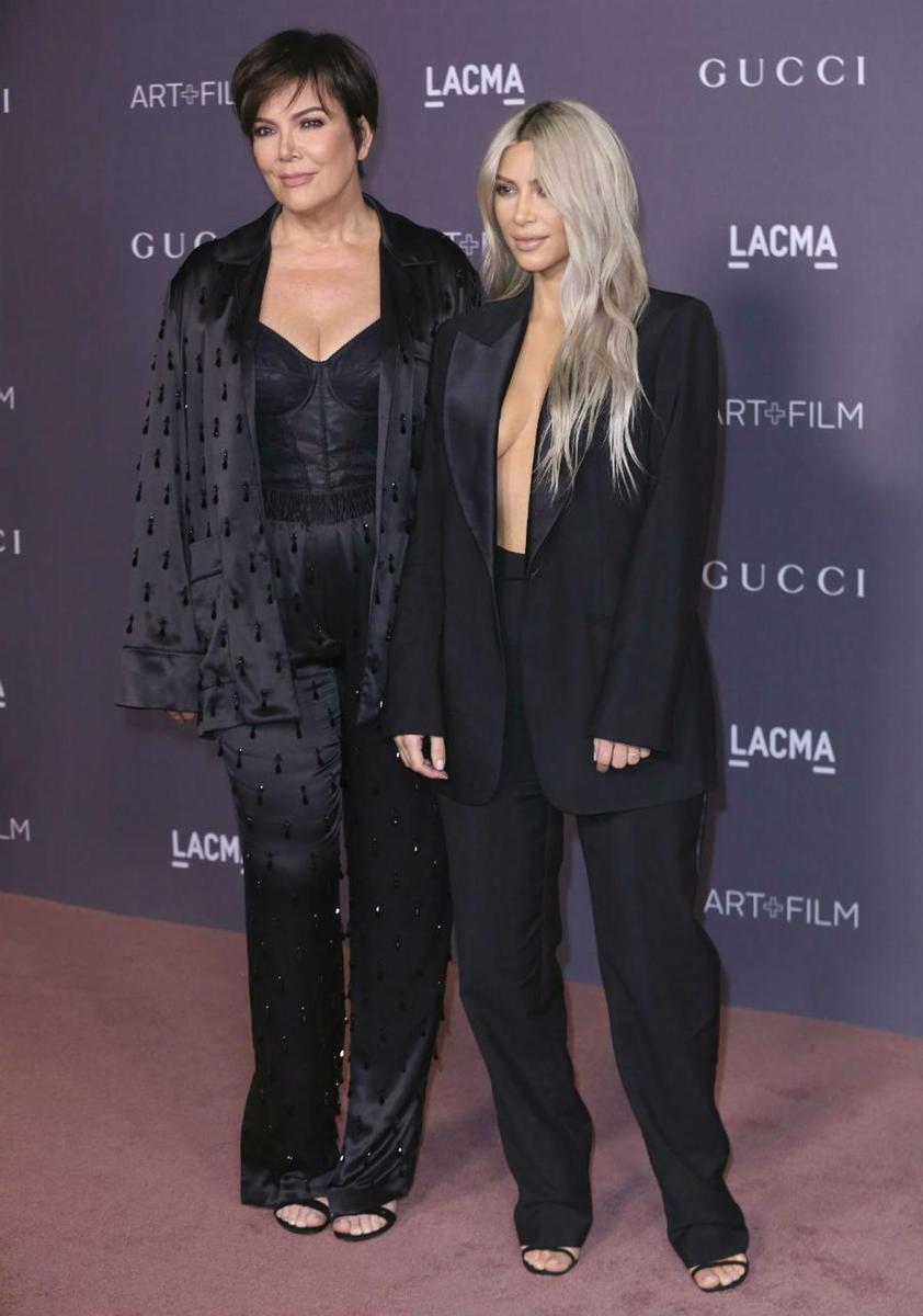 Kris Jenner y Kim Kardashian en la gala LACMA