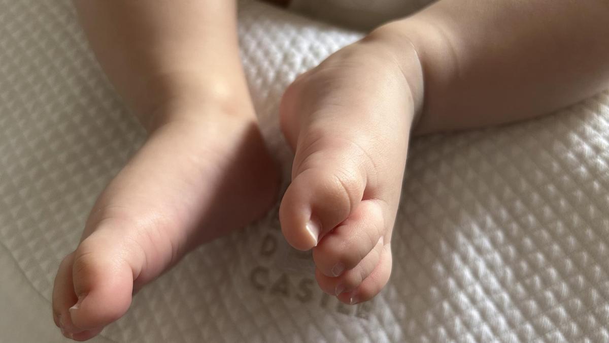 Archivo - Nacimiento, bebé, 2025.