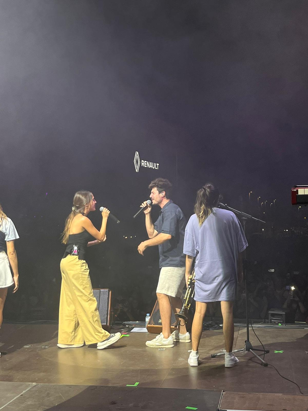 Miki Núñez va compartir escenari amb la seva parella, la manresana Sara Roy