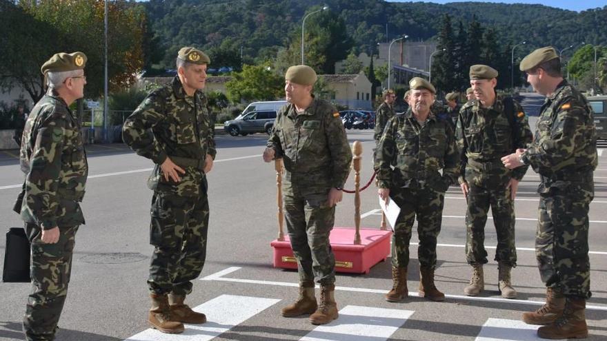 Inspección a las instalaciones del Ejército