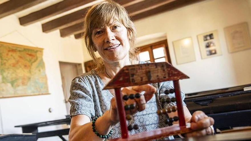 Cinca amb l’àbac amb què va aprendre a sumar i restar
