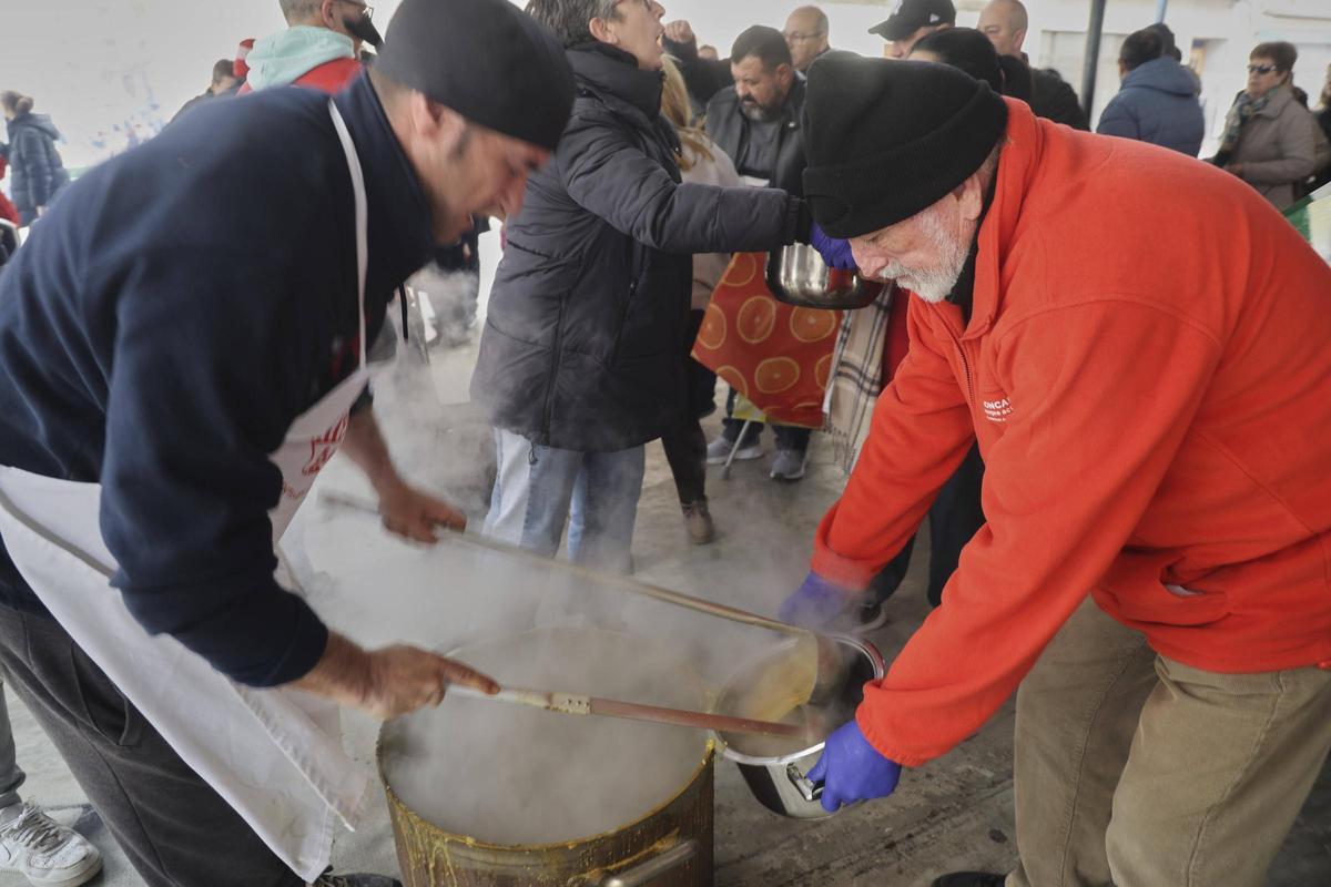 Reparto de las raciones, esta mañana.