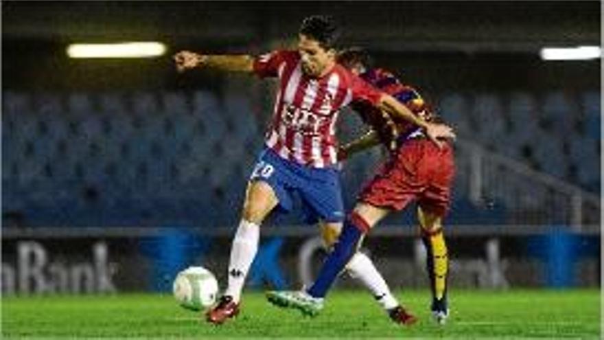 Sobrino, durant el partit de Copa Catalunya contra el Barça B.