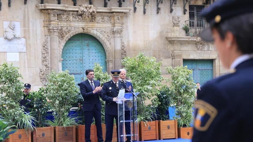Barcala se deshace en elogios a Conesa pese a intentar forzar su jubilación: “Tengo un amigo en ti”