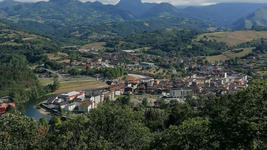 Verano en Asturias: Arriondas vive su fiesta del Bollu