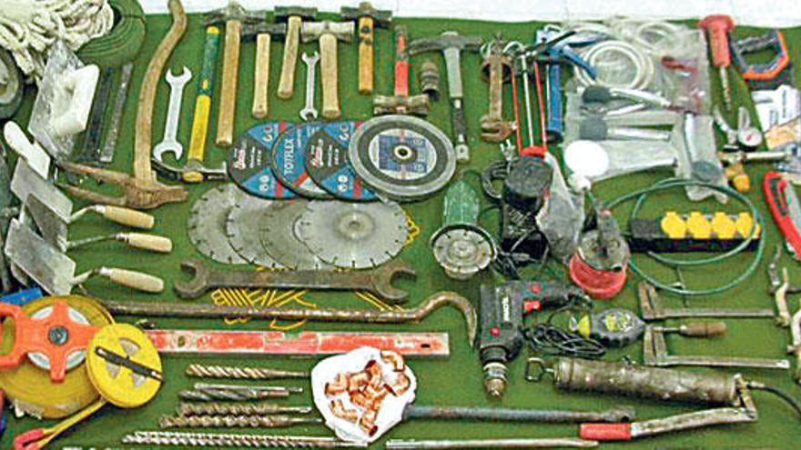 Un ladrón roba herramientas por valor de 6.000 euros en casas en obras en Sant Llorenç