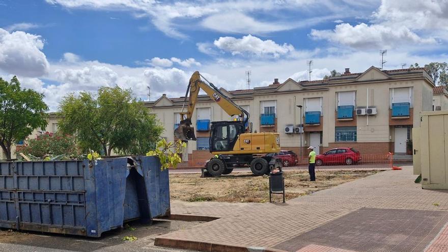 Arrancan los trabajos previos para transformar el paseo de la Radio en Badajoz