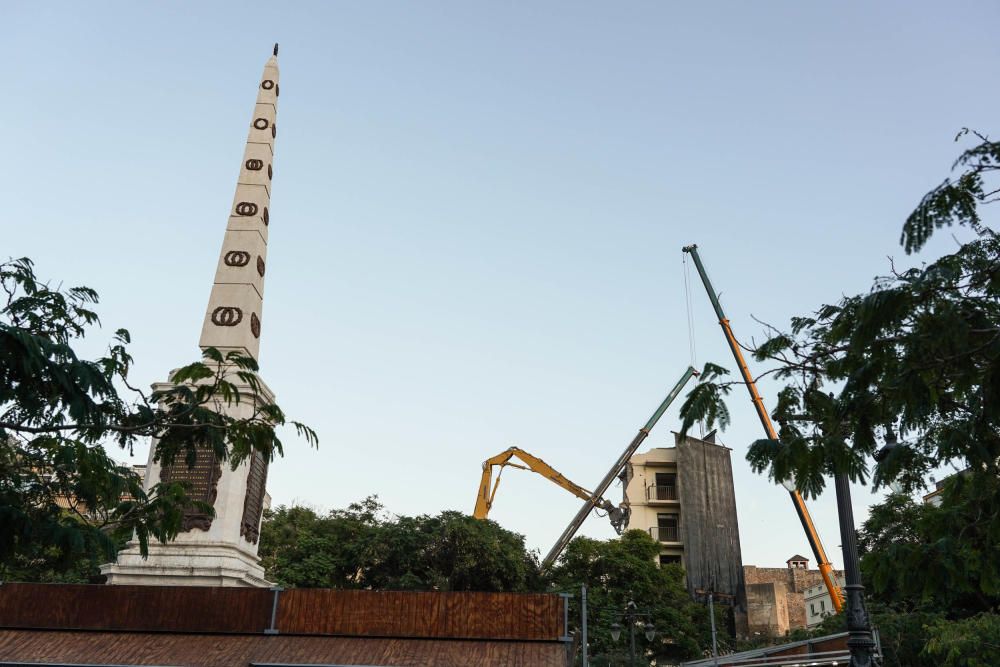 El Astoria desaparece de la plaza de la Merced