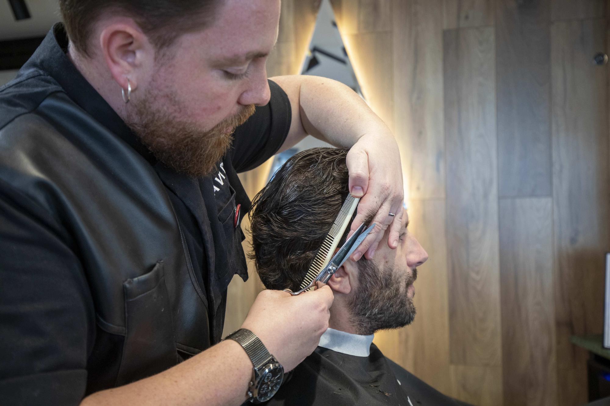 Una barbería de Santa Catalina, entre las diez mejores de España