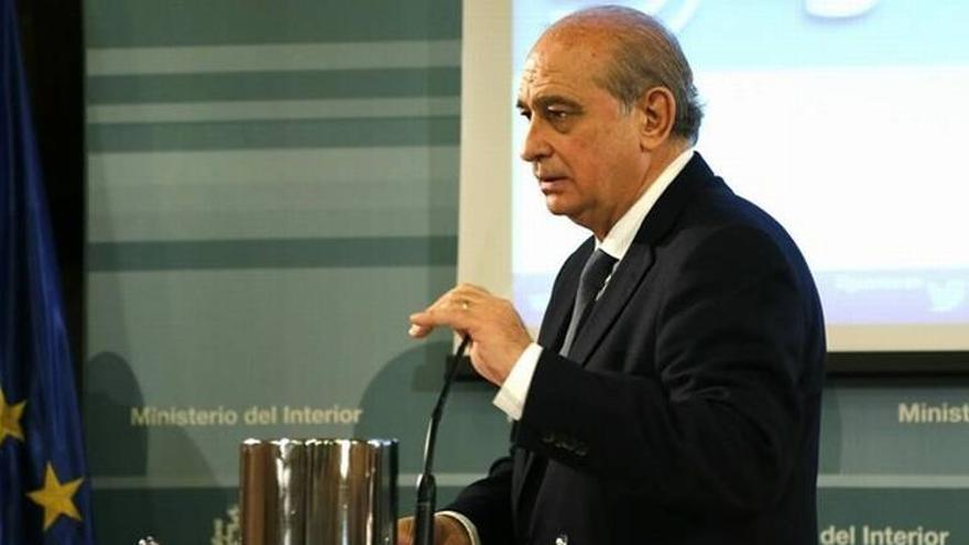 Fernández Díaz: &quot;ETA es hoy sus presos y poquito, poquito más&quot;