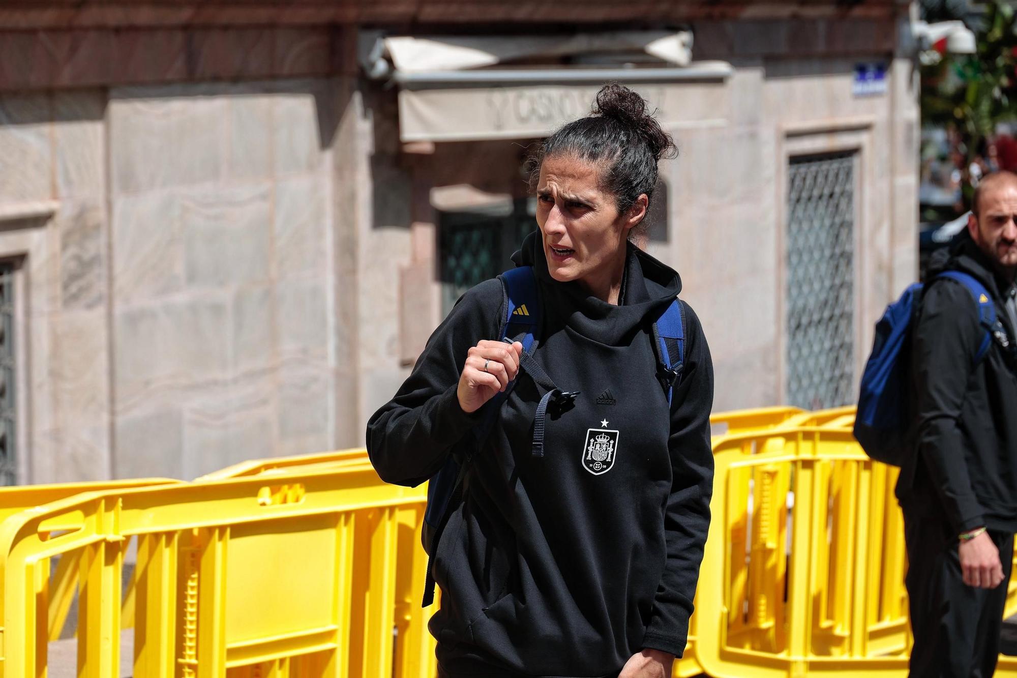 Llegada de las jugadoras de la Selección al Hotel Mencey