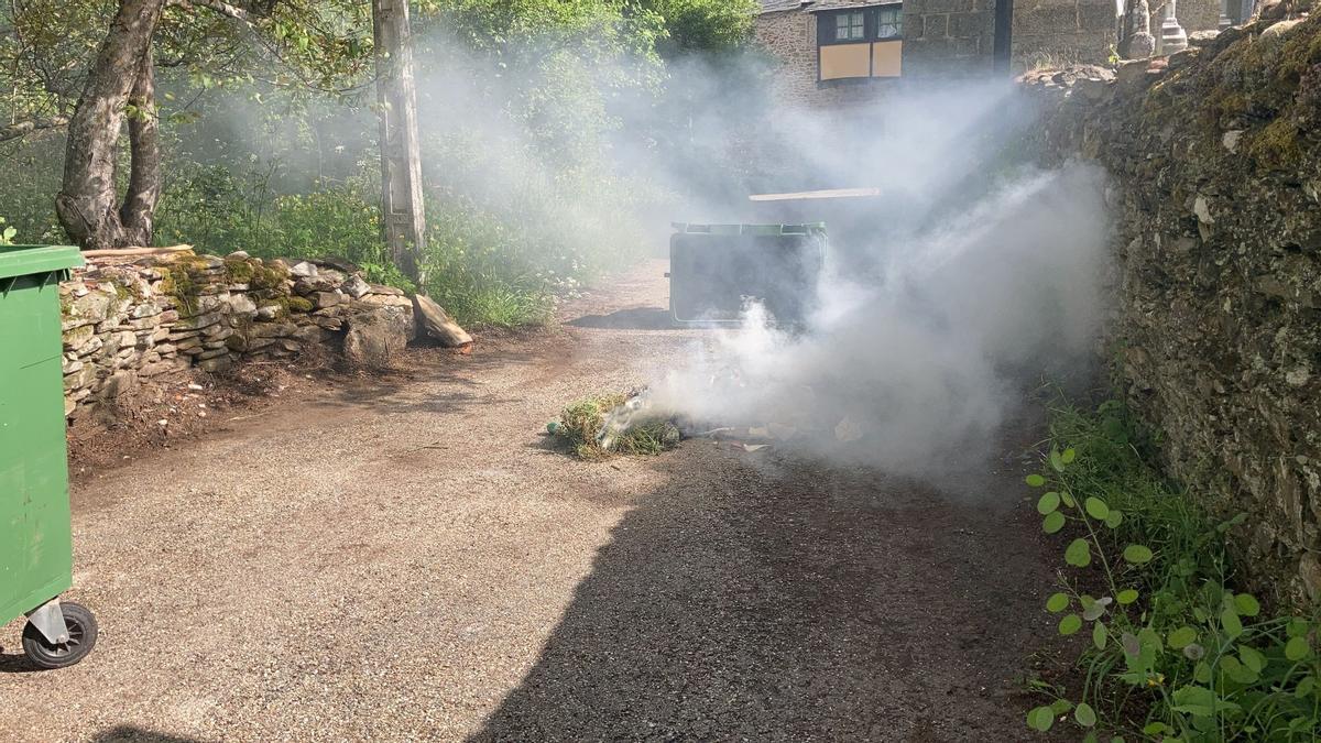 Incendio de un contenedor