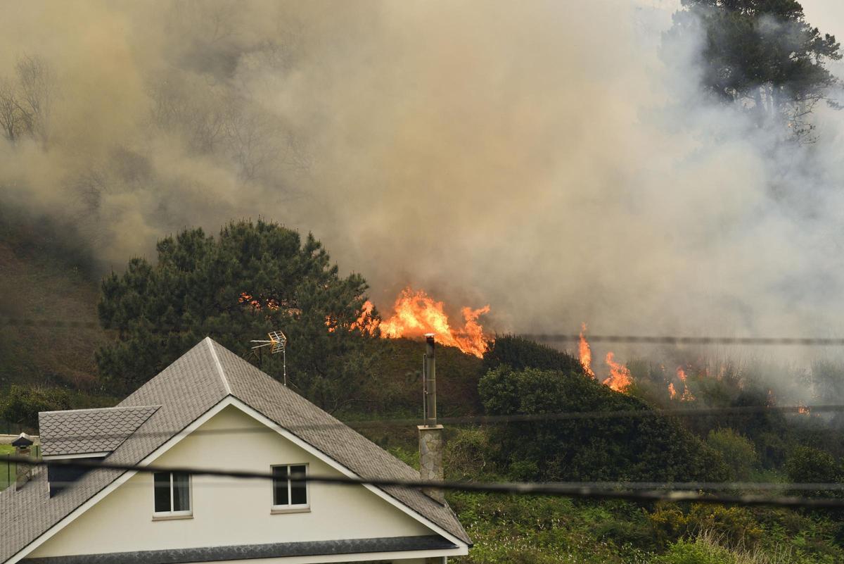 incendio/260406LCO_CASTELEIRO (234005683)