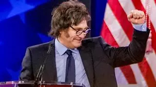 El jefe de ministros de Milei tropieza al defender en el Congreso la inocencia del presidente en la estafa digital