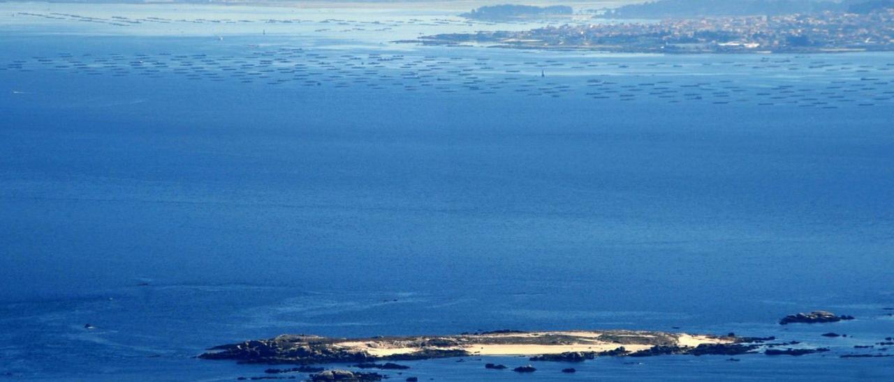 Vista de la ría de Arousa desde la bocana.