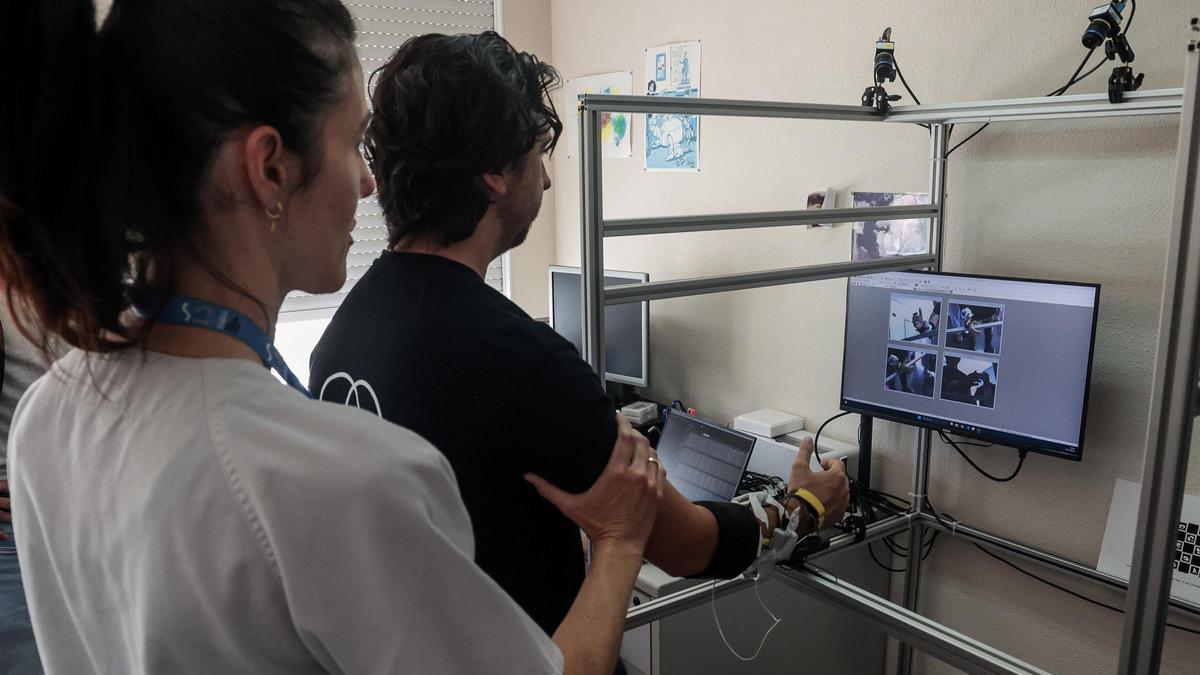 La nueva tecnología para recuperar la movilidad que está probándose en el Hospital General de Alicante.