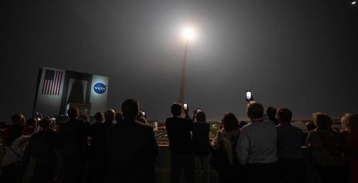 Lanzado con éxito el cohete de la misión Artemis a la Luna