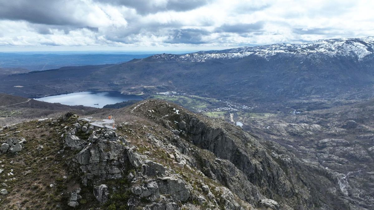 Modelado 3D sobre el futuro mirador que se proyecta sobre el cañón del Tera mirando hacia el Lago de Sanabria.