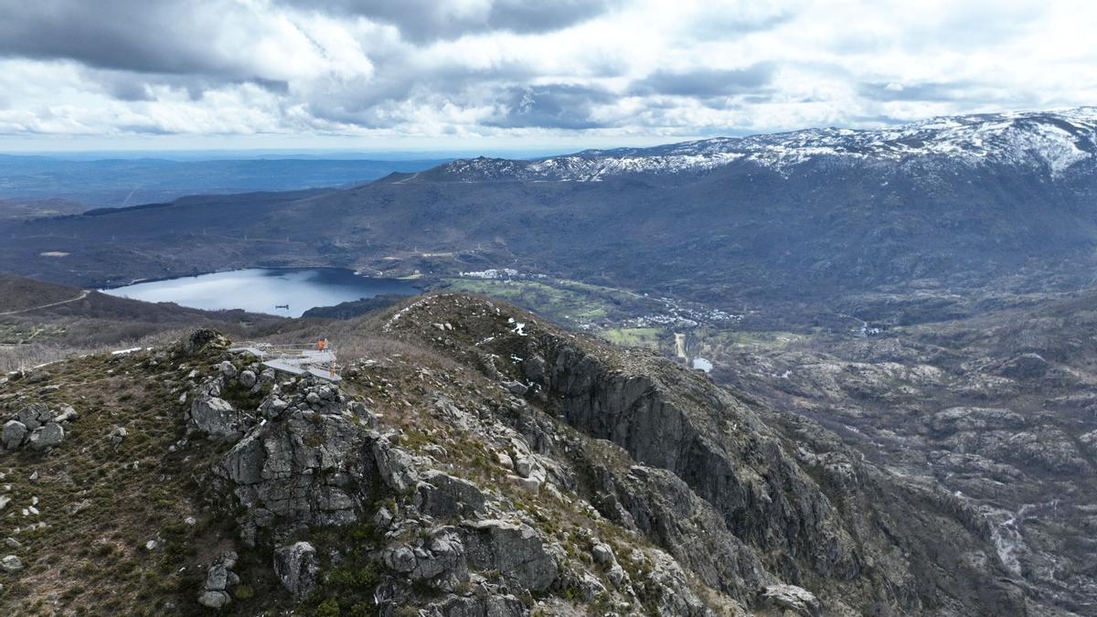 Modelado 3D sobre el futuro mirador que se proyecta sobre el cañón del Tera mirando hacia el Lago de Sanabria.