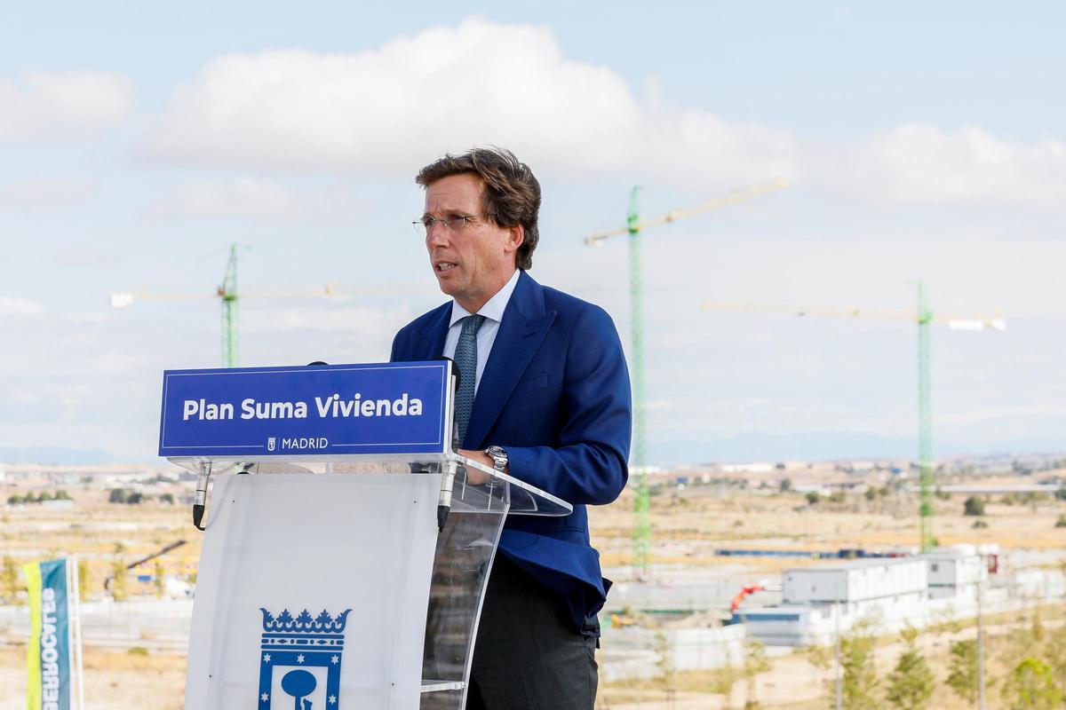 El alcalde de Madrid, José Luis Martínez-Almeida, durante la presentación del Plan Viena