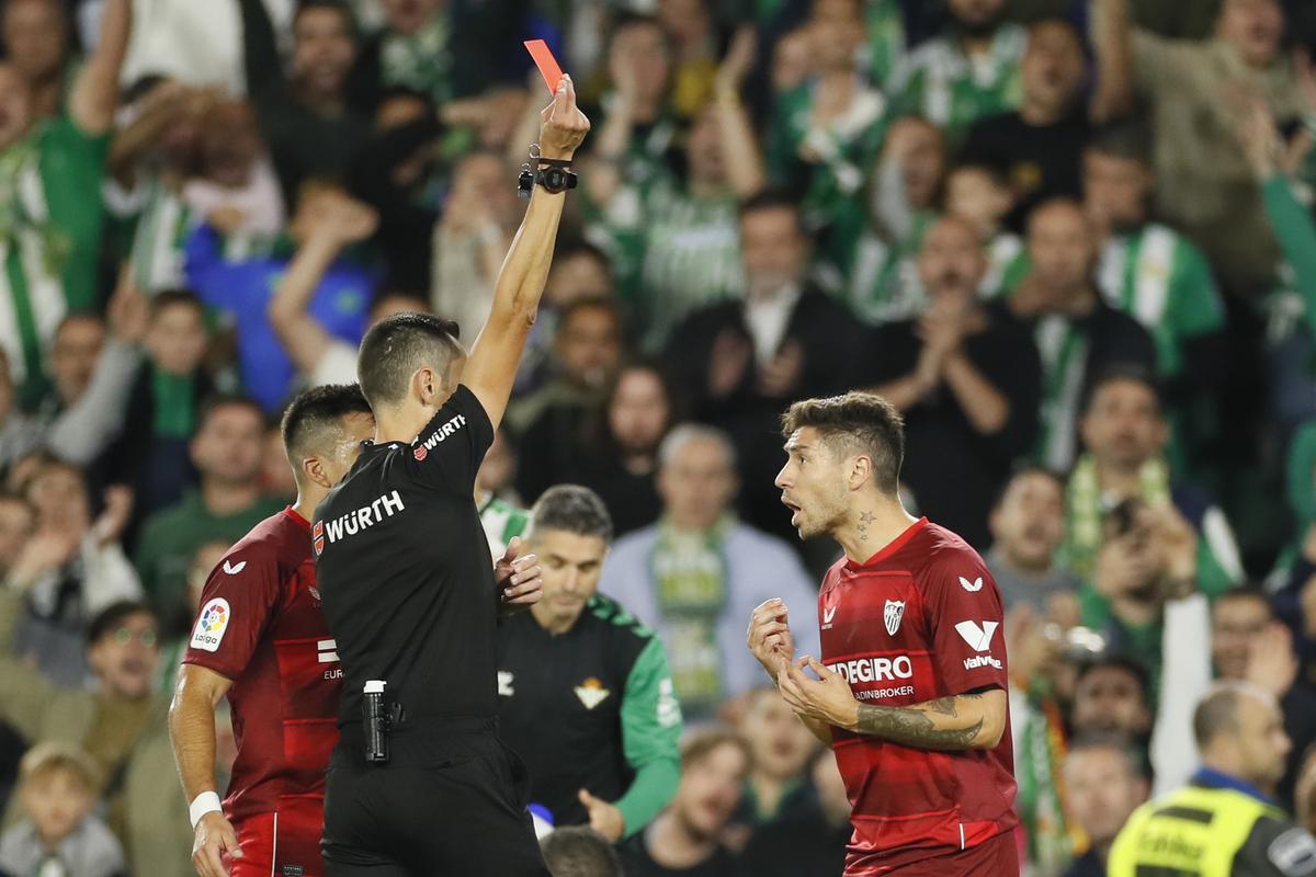 Betis - Sevilla | Todas las expulsiones