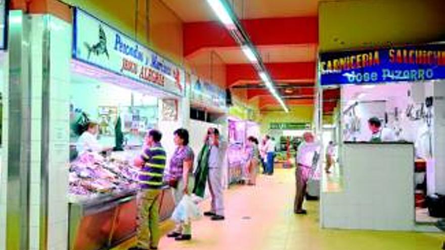 El mercado de abastos de Plasencia pierde fuelle