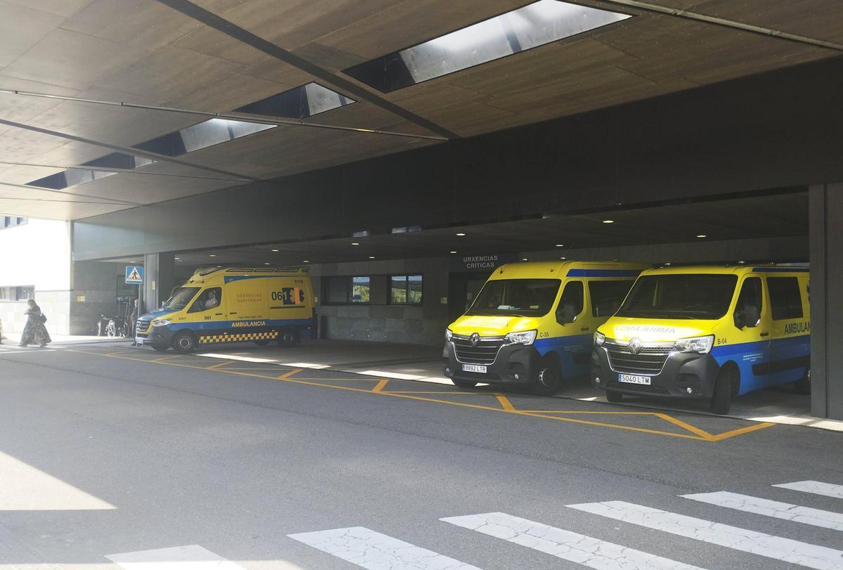 Entrada de Urgencias del Álvaro Cunqueiro de Vigo.
