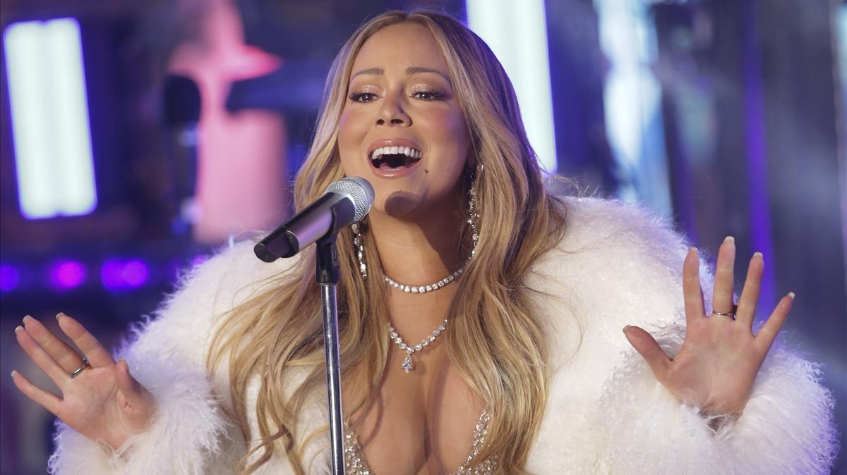 zentauroepp41450500 mariah carey performs on stage at the new year s eve celebra180101110206