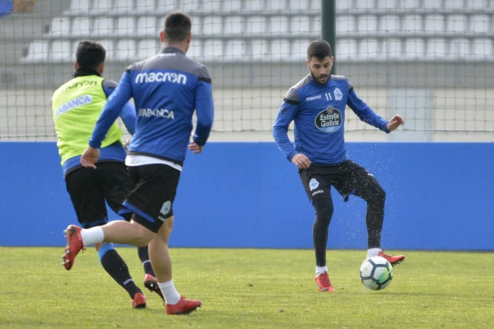 Seedorf ensaya con su primer once en el Deportivo