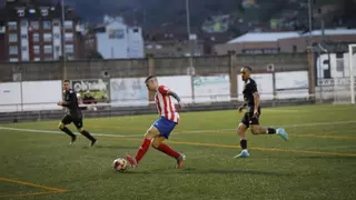 Exhibición de L'Entregu: gana por 3-0 al Lealtad en el partido de ida de la final regional por el ascenso a Segunda Federación