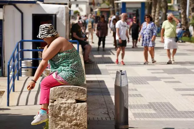 Jornada de calor veraniego a mediados de abril