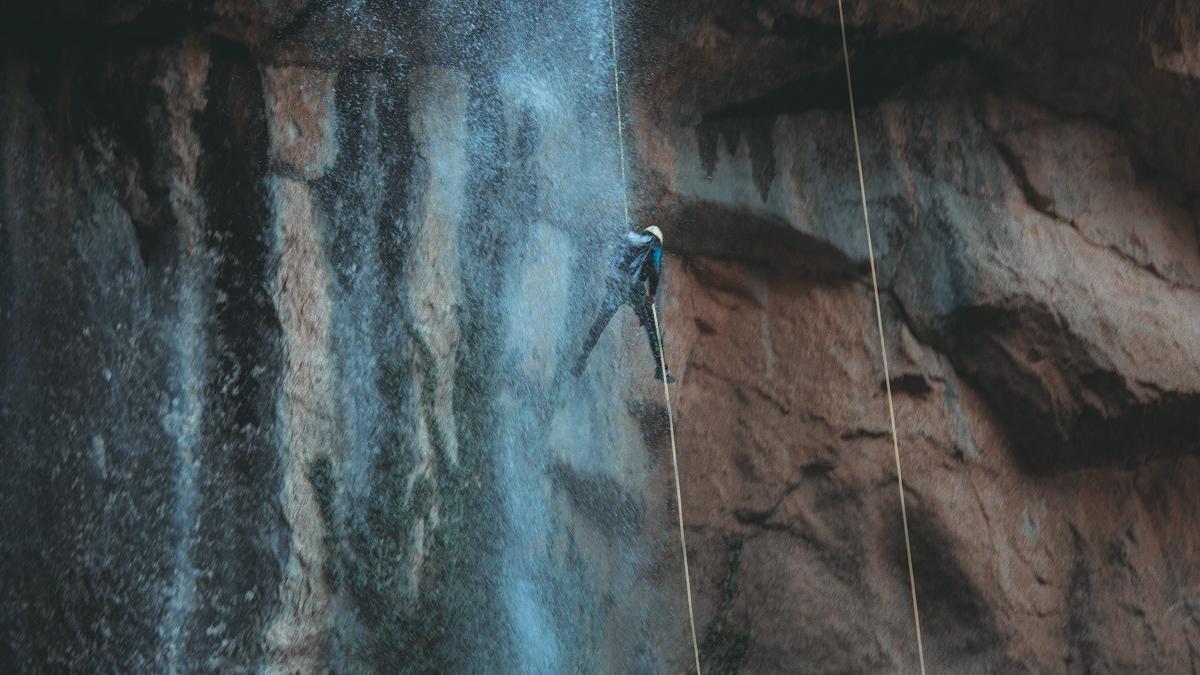 Diez recomendaciones para practicar actividades de montaña de forma segura.
