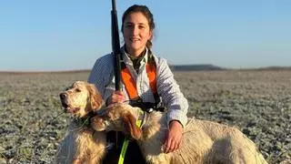 La cazadora asturiana Beatriz Rosete denuncia amenazas de muerte: "Cuando cacemos a tu hijo nos haremos una foto"