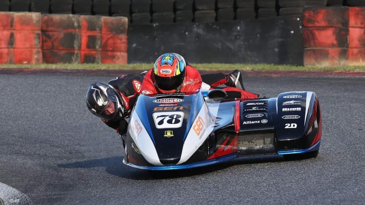 Joaquim Fenoy, en acción en un circuito de Francia