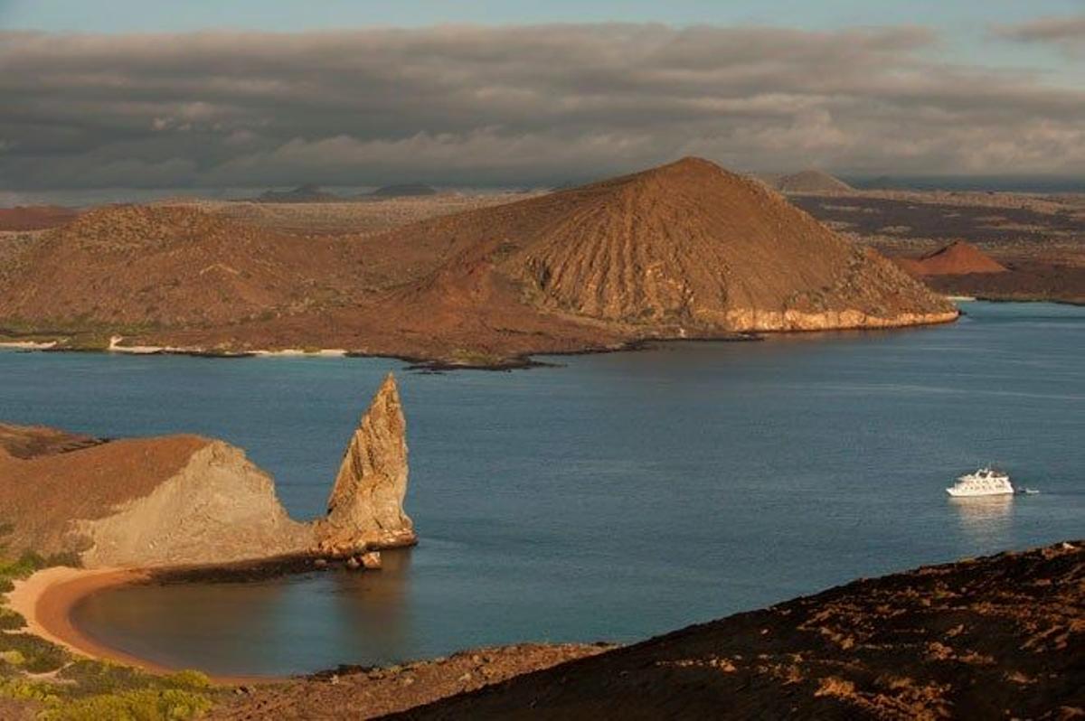 La isla Bartolomé es famosa por su &quot;Roca Pináculo&quot;.