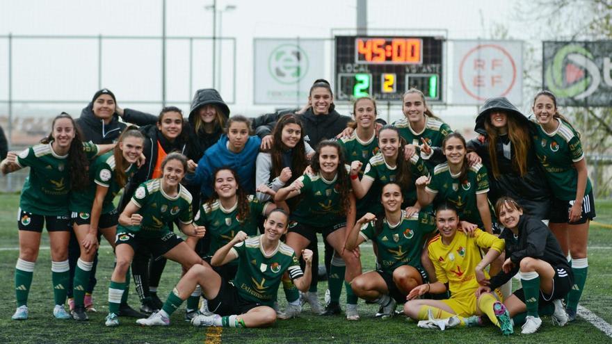 El filial del Cacereño Femenino gana al Levante B (2-1)