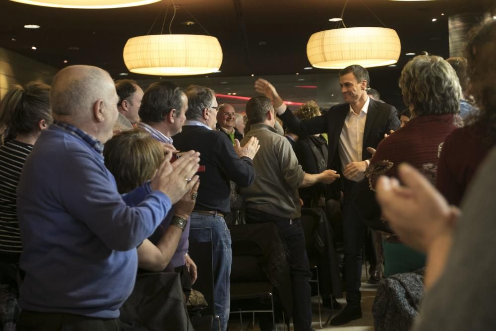 Asamblea con Pedro Sánchez en Oviedo